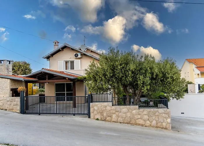 House With A Swimming Pool Pakostane, Biograd - 22480 بيت للعطل