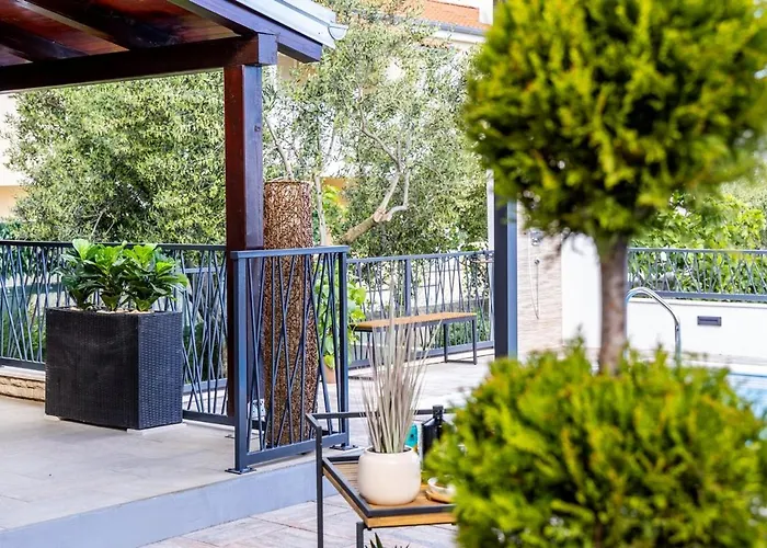 House With A Swimming Pool Pakostane, Biograd - 22480 بيت للعطل