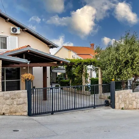House With A Swimming Pool Pakostane, Biograd - 22480 *