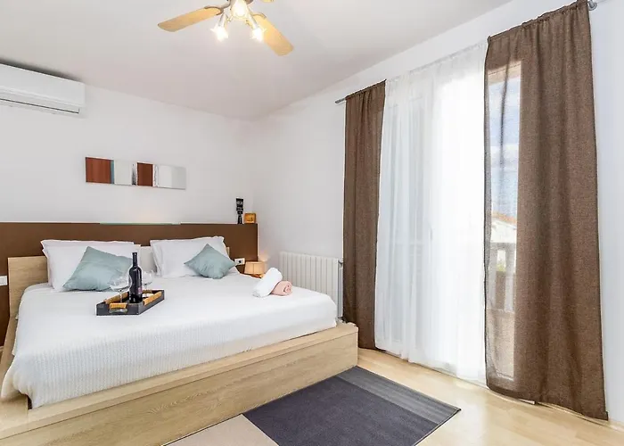 House With A Swimming Pool Pakostane, Biograd - 22480 בית נופש *