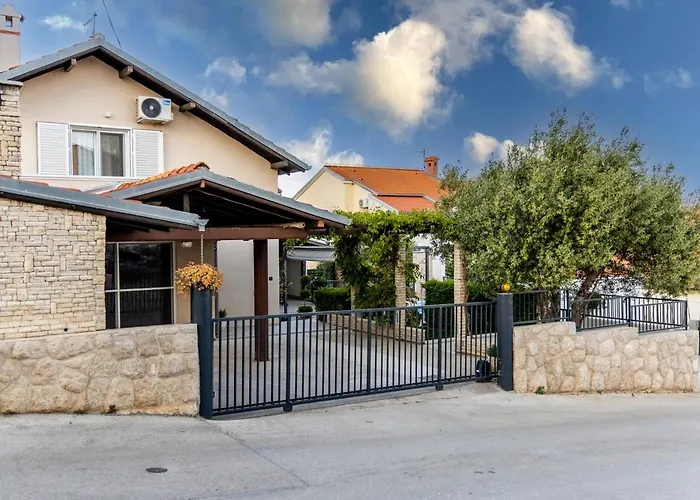 House With A Swimming Pool Pakostane, Biograd - 22480 *